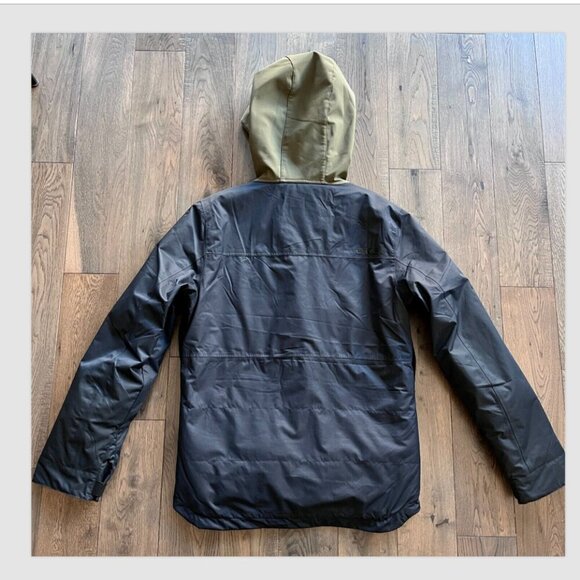 Oakley Core Divisional Recycled Insulated Jacket Size S Navy Green Ski Snowboard - Picture 4 of 10